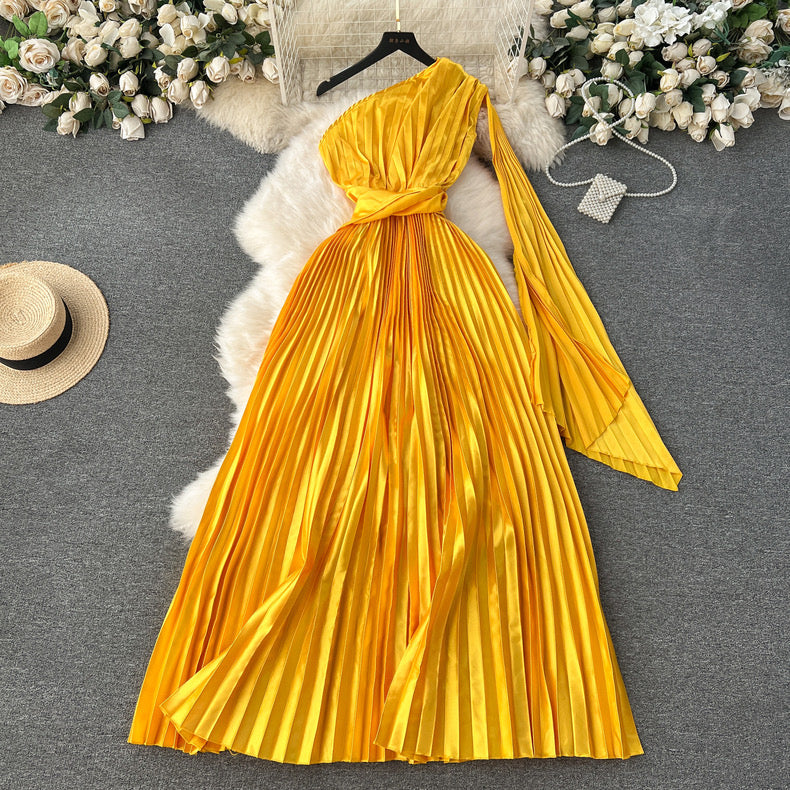 High-end off-shoulder ribbon design high-waist slim drape pleated dress