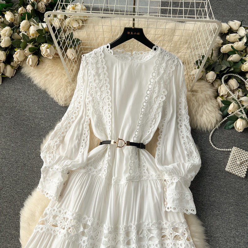 Beautiful heavy  hollow lace splicing French puff sleeve high-end dress