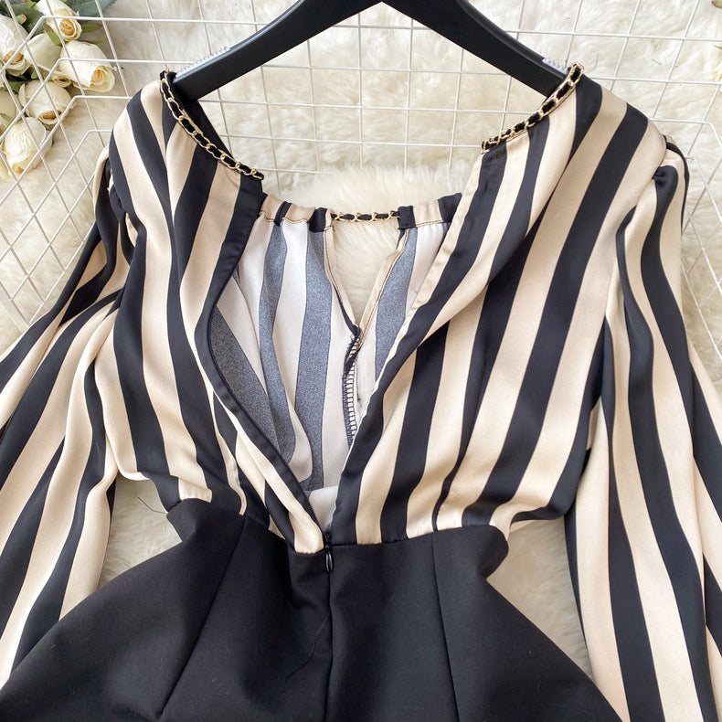 high-end striped dress puff sleeve patchwork waist slit design bodysuit m5582